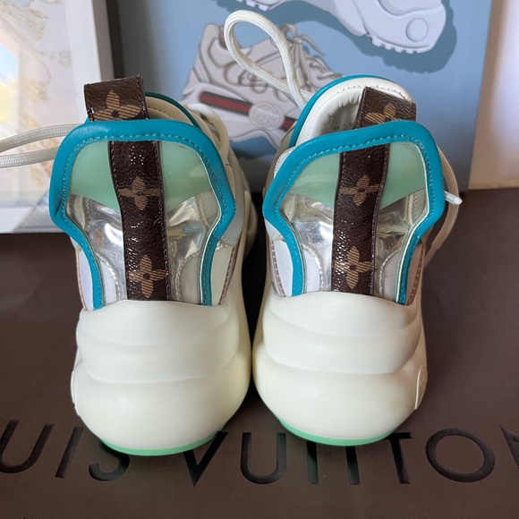Louis Vuitton Authentic Archlight Sneakers Rare - Picture 11 of 17